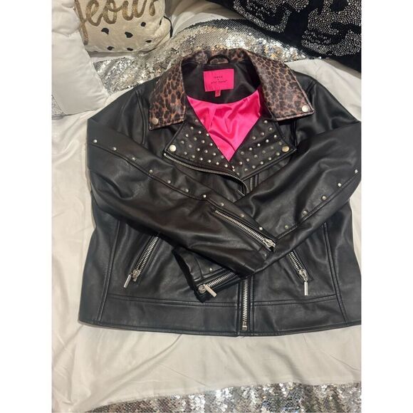 Torrid x betsey Johnson crop leopard print studded leather jacket y2k 80’s sz 1 - Picture 6 of 10